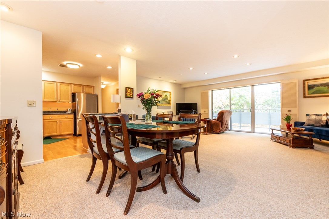 2112 Acacia Park Drive Lyndhurst OH 44124