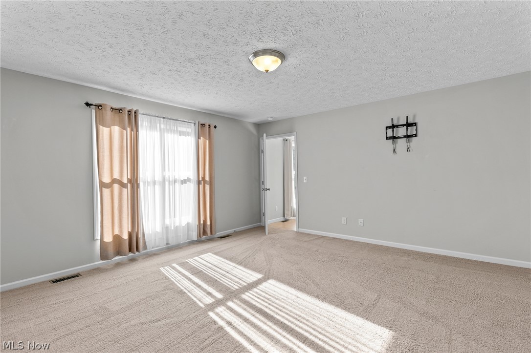 995 Flanders Wadsworth OH 44281