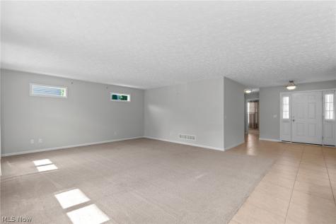 995 Flanders Wadsworth OH 44281