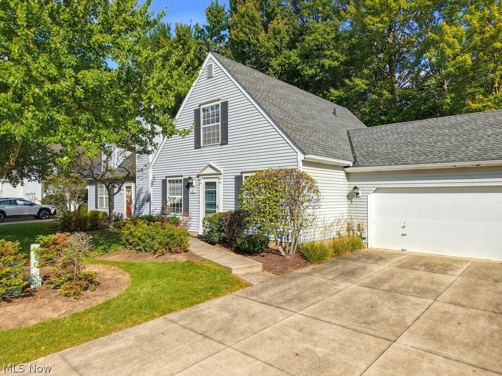 93 Dover Place Lane Northfield OH 44067