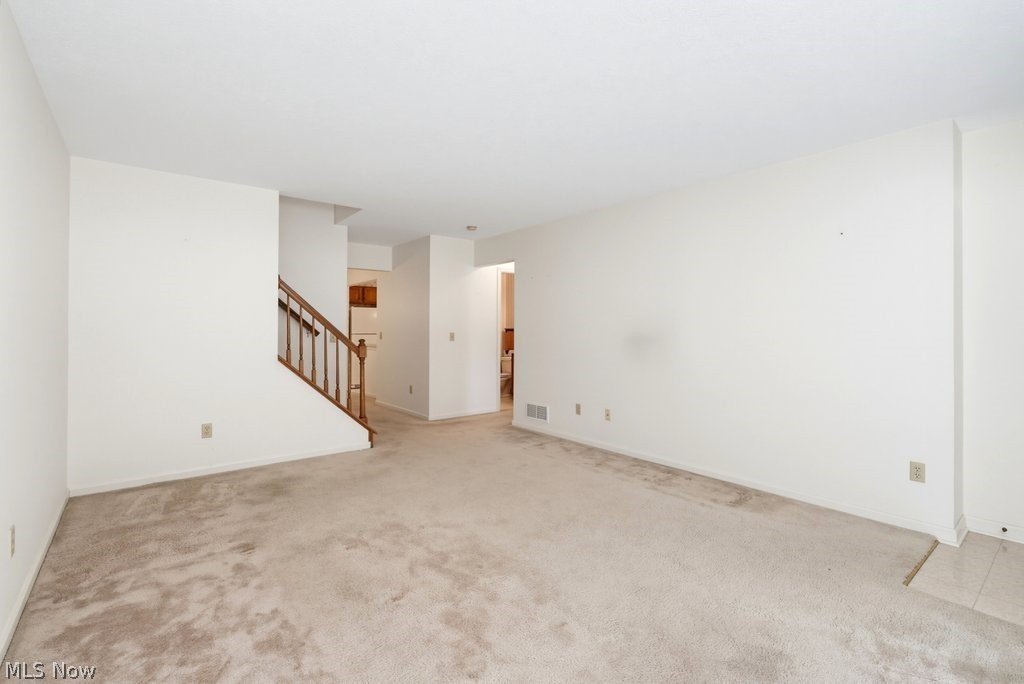 93 Dover Place Lane Northfield OH 44067