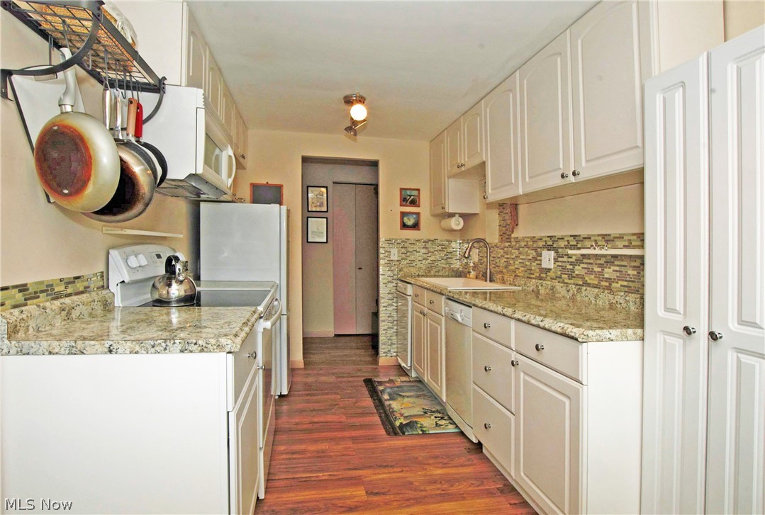 25600 Country Club Boulevard North Olmsted OH 44070