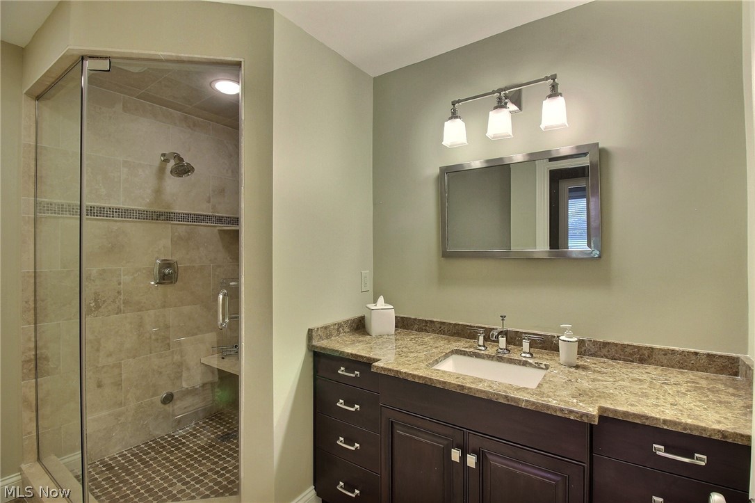 79 Haskell Drive Bratenahl OH 44108