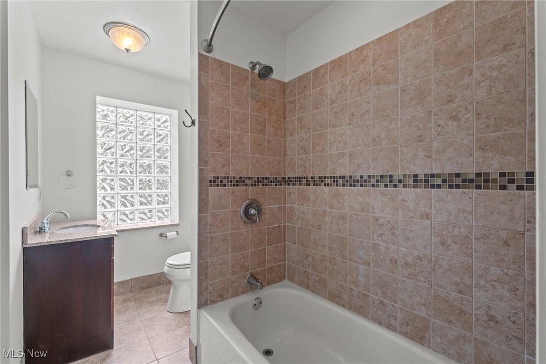 2460 Overlook Road Cleveland Heights OH 44106