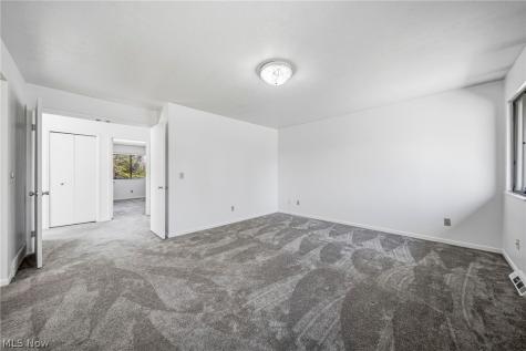 210 Teal Trace Mayfield Heights OH 44124