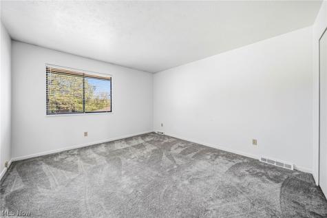 210 Teal Trace Mayfield Heights OH 44124