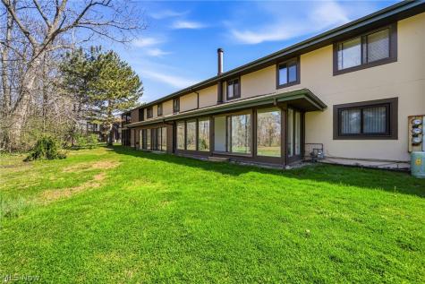 210 Teal Trace Mayfield Heights OH 44124