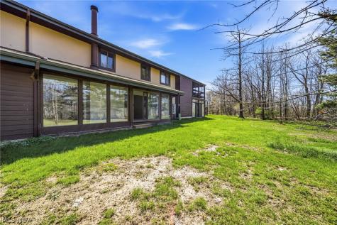 210 Teal Trace Mayfield Heights OH 44124