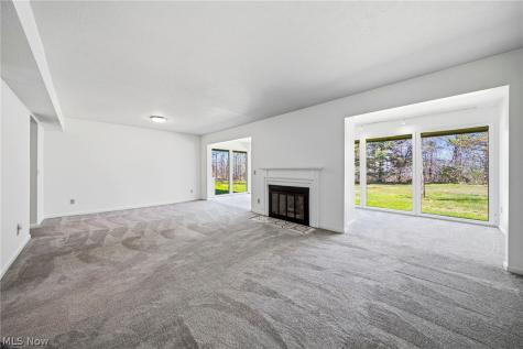 210 Teal Trace Mayfield Heights OH 44124