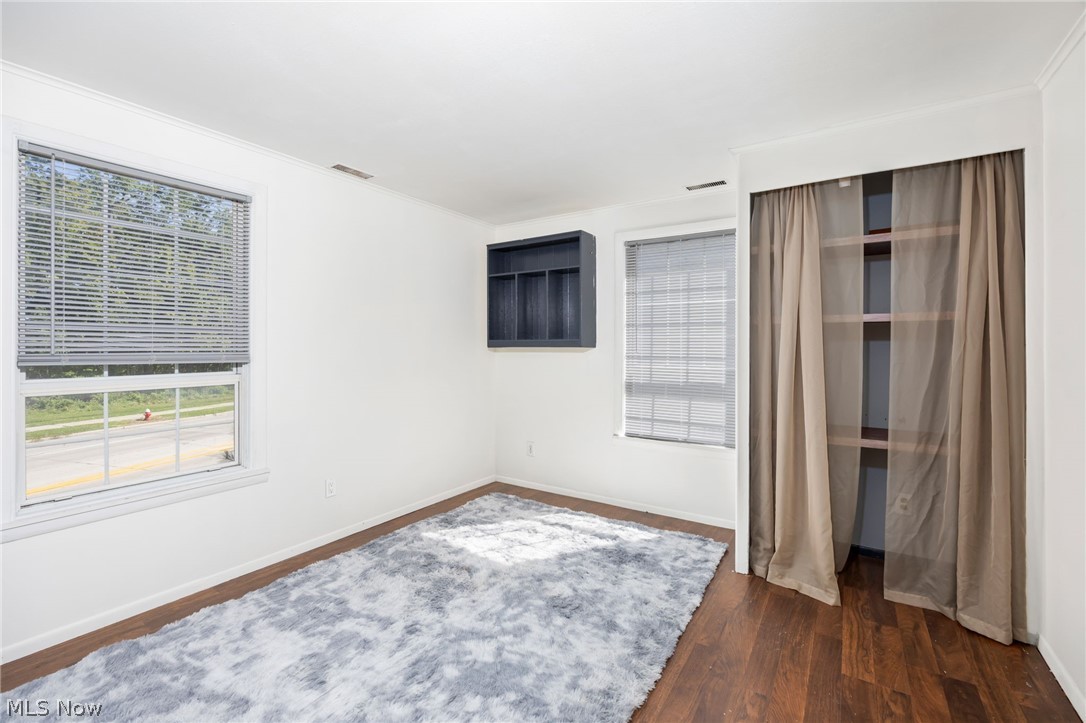 28 Valley Forge Lane Elyria OH 44035