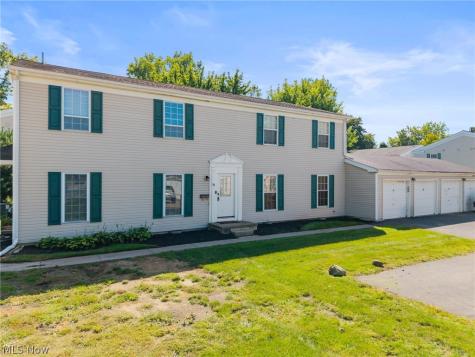 28 Valley Forge Lane Elyria OH 44035
