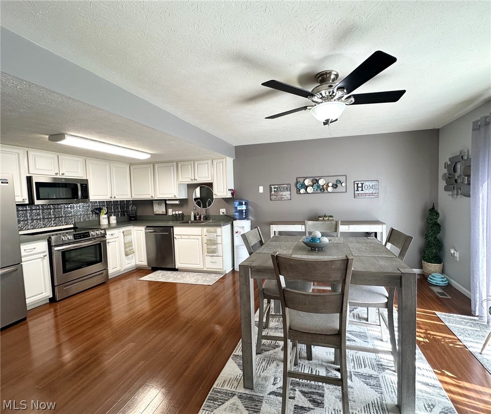 6960 S Parkway Drive Middleburg Heights OH 44130