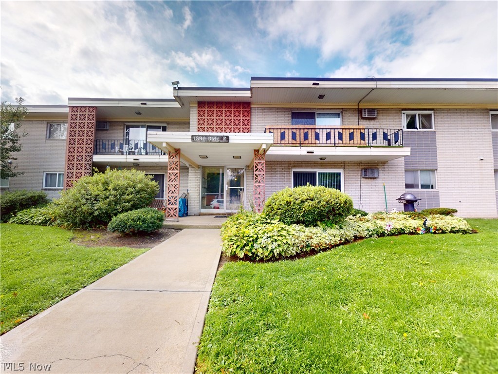 1390 Golden Gate Boulevard Mayfield Heights OH 44124