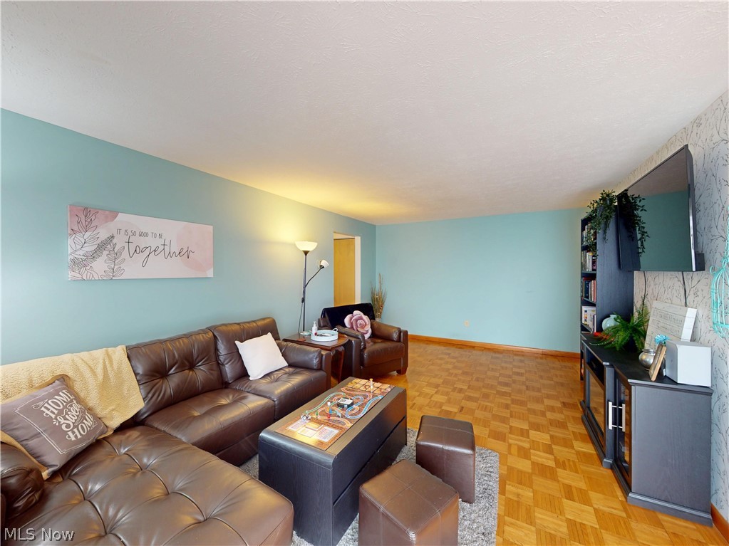 1390 Golden Gate Boulevard Mayfield Heights OH 44124