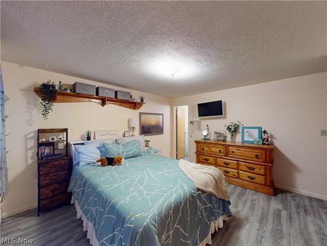 1390 Golden Gate Boulevard Mayfield Heights OH 44124