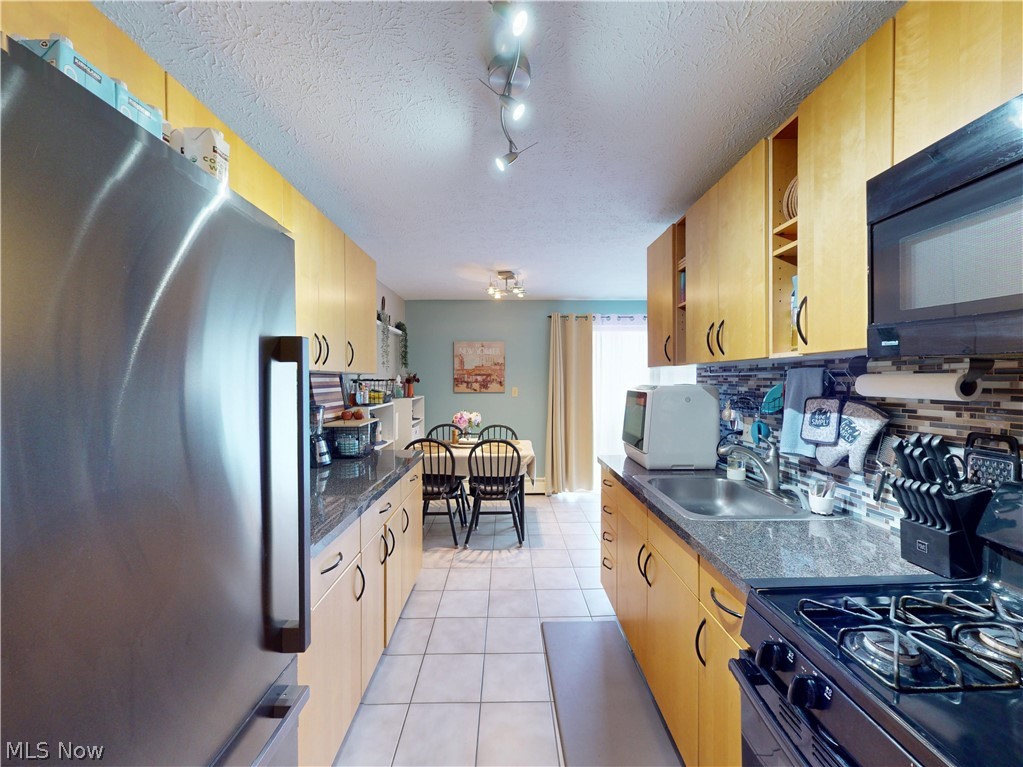 1390 Golden Gate Boulevard Mayfield Heights OH 44124
