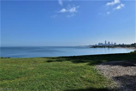 11609 Lake Avenue Cleveland OH 44102