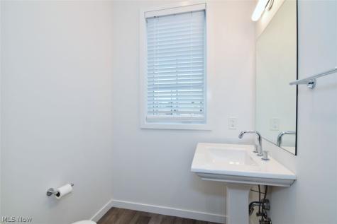 11609 Lake Avenue Cleveland OH 44102