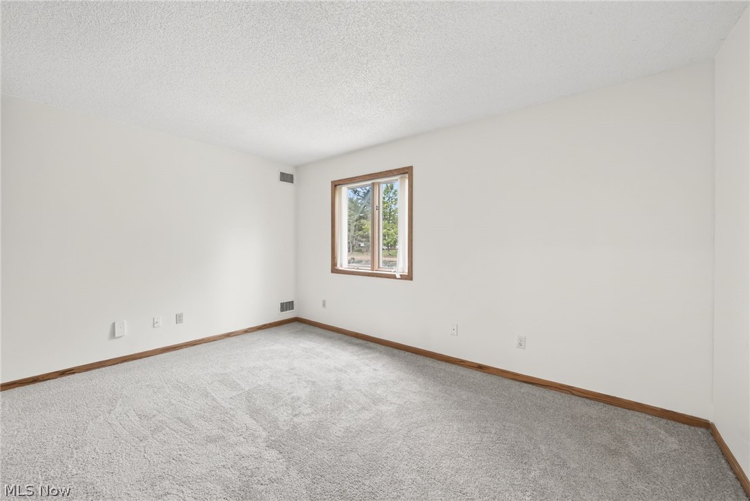 31 Pinewood Drive Medina OH 44256