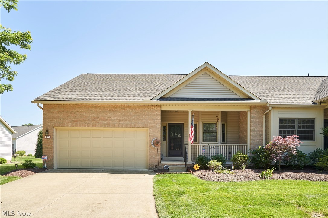 2574 Cardington Green Uniontown OH 44685