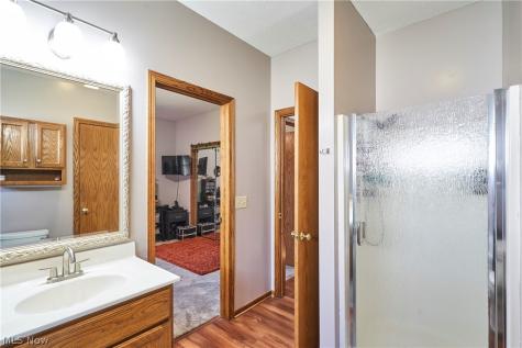 2574 Cardington Green Uniontown OH 44685