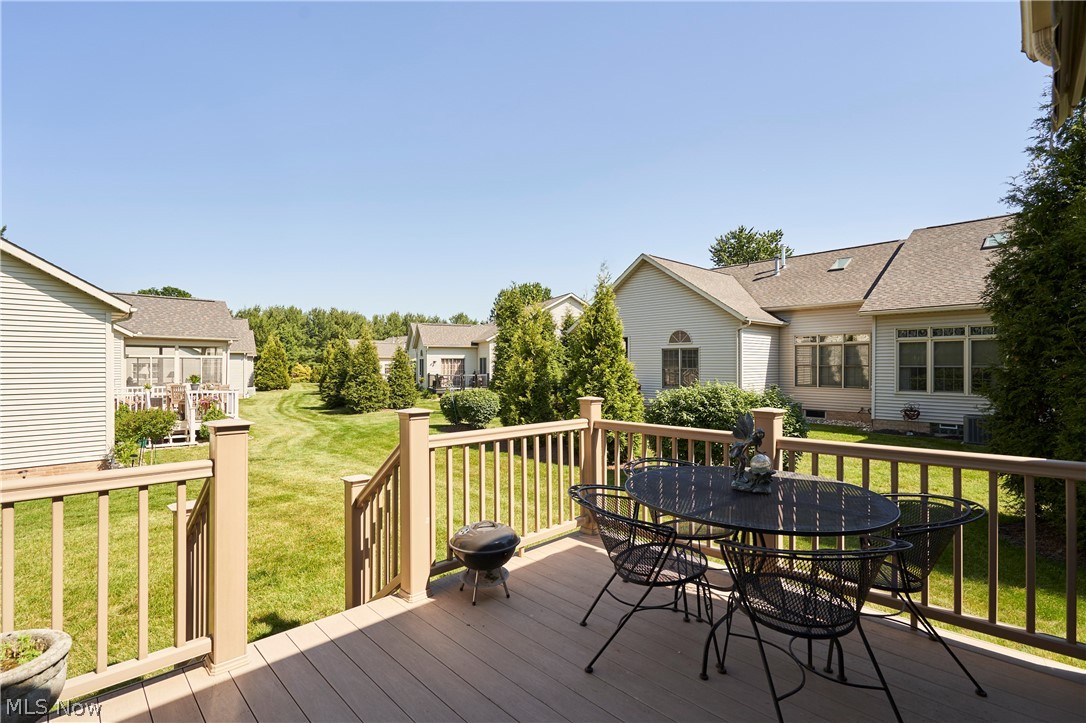 2574 Cardington Green Uniontown OH 44685
