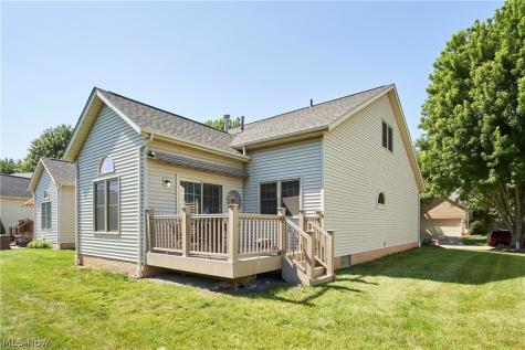 2574 Cardington Green Uniontown OH 44685