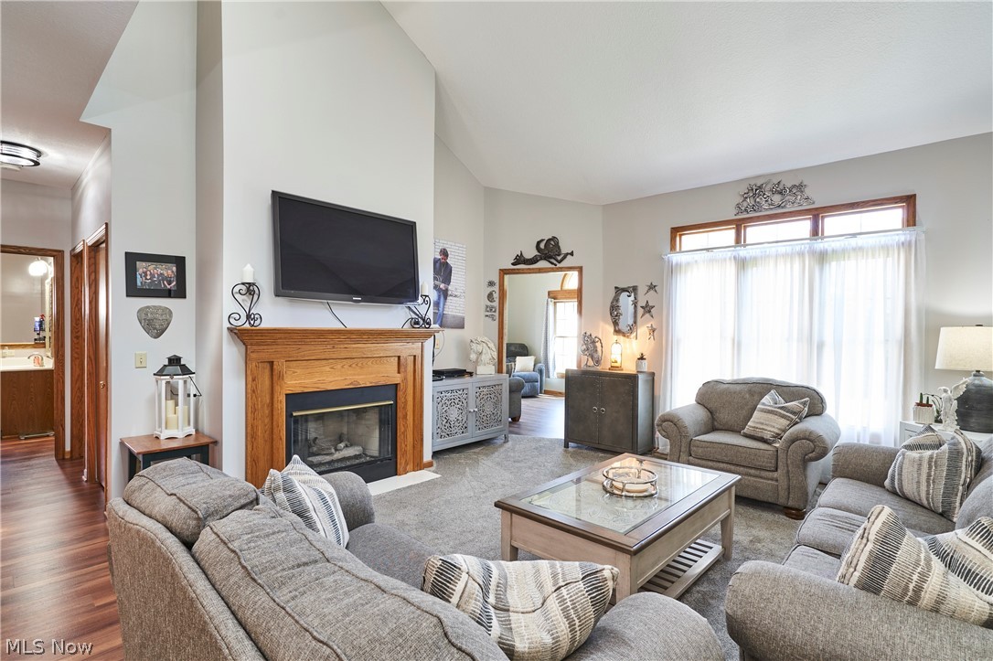 2574 Cardington Green Uniontown OH 44685