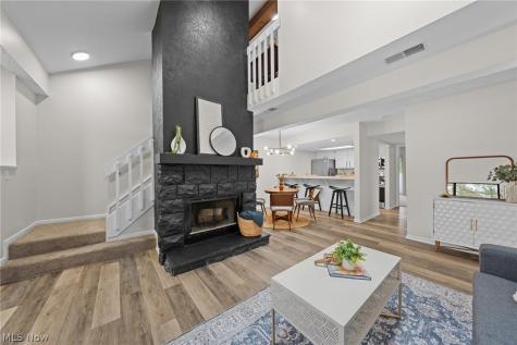 2129 Pinebrook Trail Cuyahoga Falls OH 44223