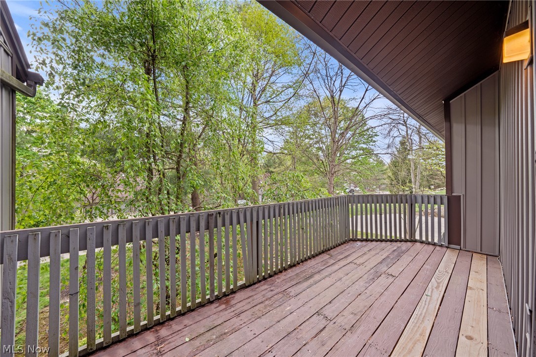 2129 Pinebrook Trail Cuyahoga Falls OH 44223