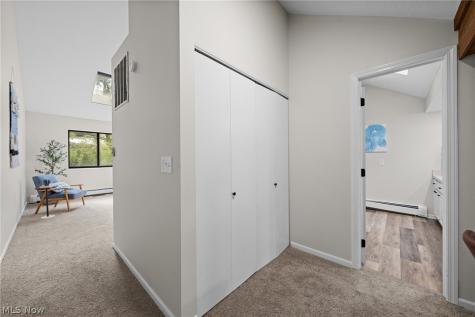 2129 Pinebrook Trail Cuyahoga Falls OH 44223