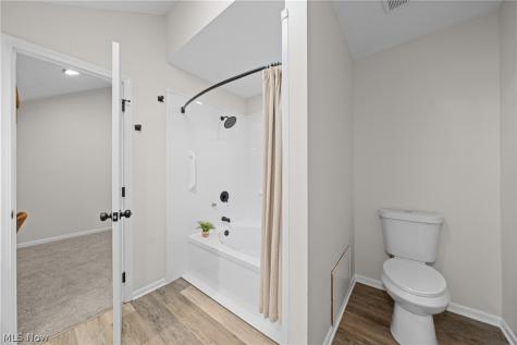 2129 Pinebrook Trail Cuyahoga Falls OH 44223
