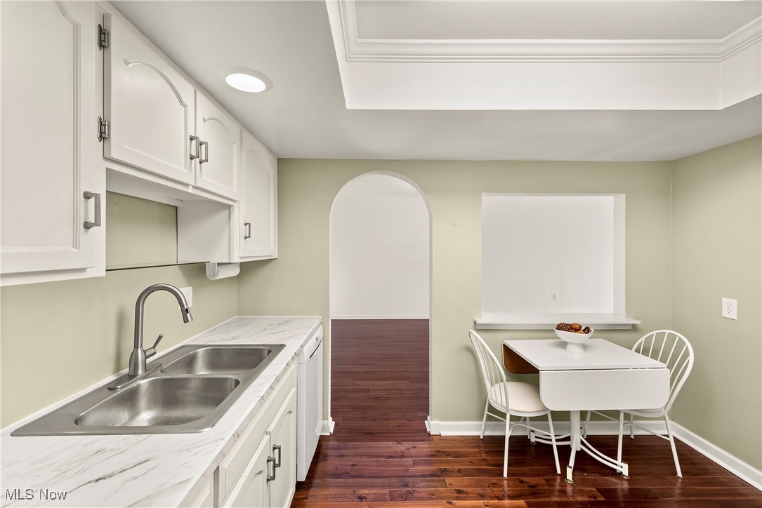 22701 Center Ridge Road Rocky River OH 44116