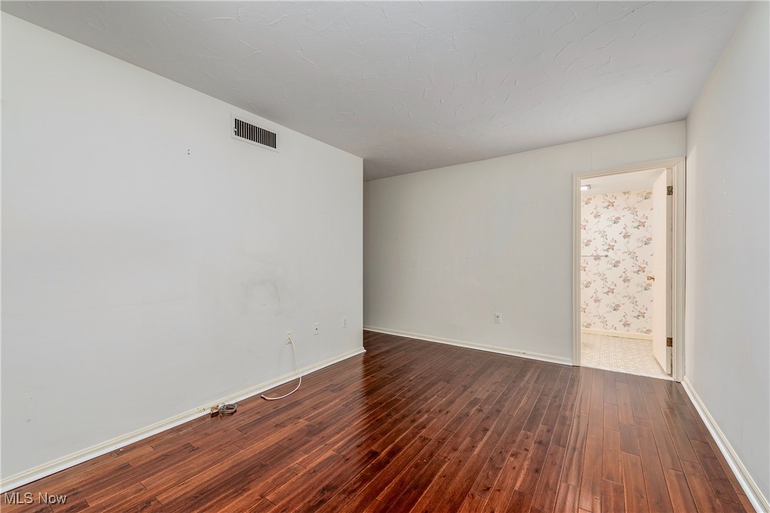 22701 Center Ridge Road Rocky River OH 44116