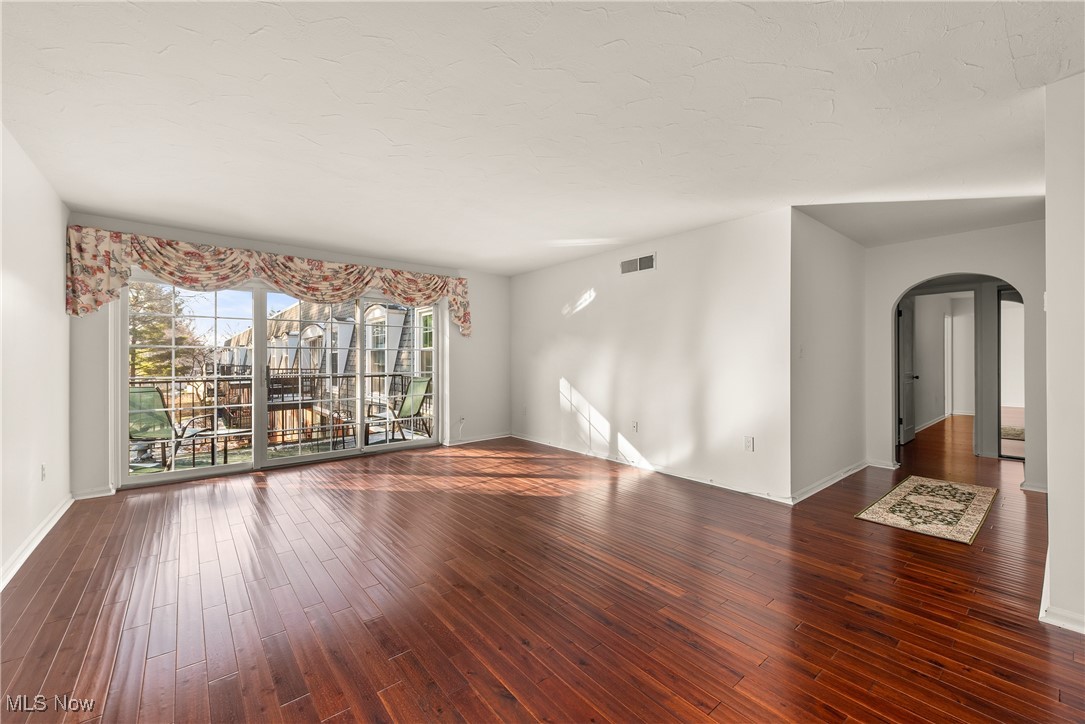 22701 Center Ridge Road Rocky River OH 44116