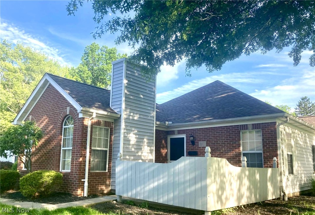 21 Stratford Green Drive Canfield OH 44406