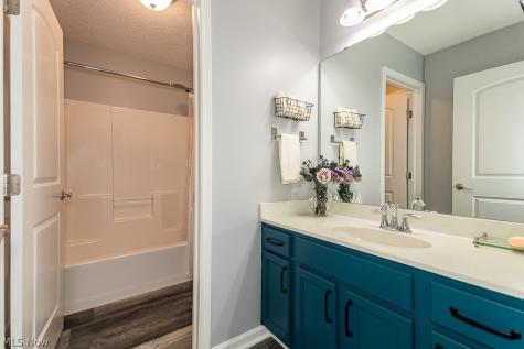 324 Lakewick Lane Willowick OH 44095