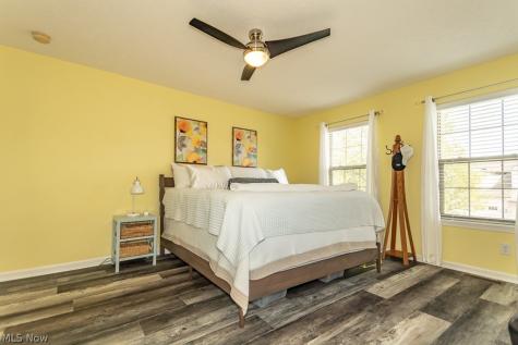 324 Lakewick Lane Willowick OH 44095