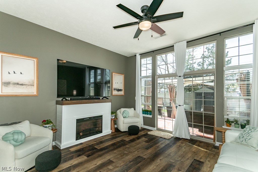 324 Lakewick Lane Willowick OH 44095