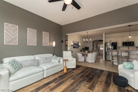 324 Lakewick Lane Willowick OH 44095