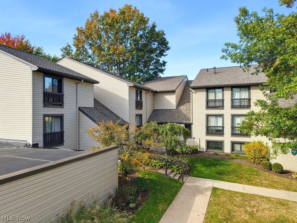 6320 Greenwood Sagamore Hills OH 44067