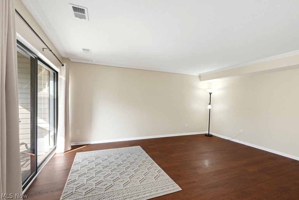 6320 Greenwood Sagamore Hills OH 44067