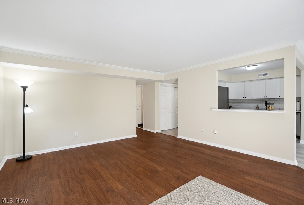 6320 Greenwood Sagamore Hills OH 44067