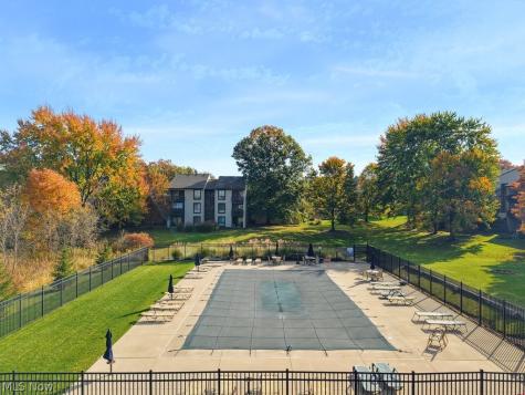 6320 Greenwood Sagamore Hills OH 44067