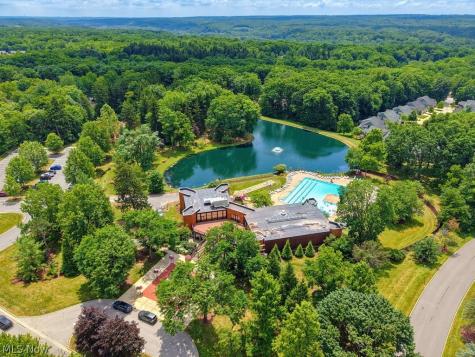 6320 Greenwood Sagamore Hills OH 44067
