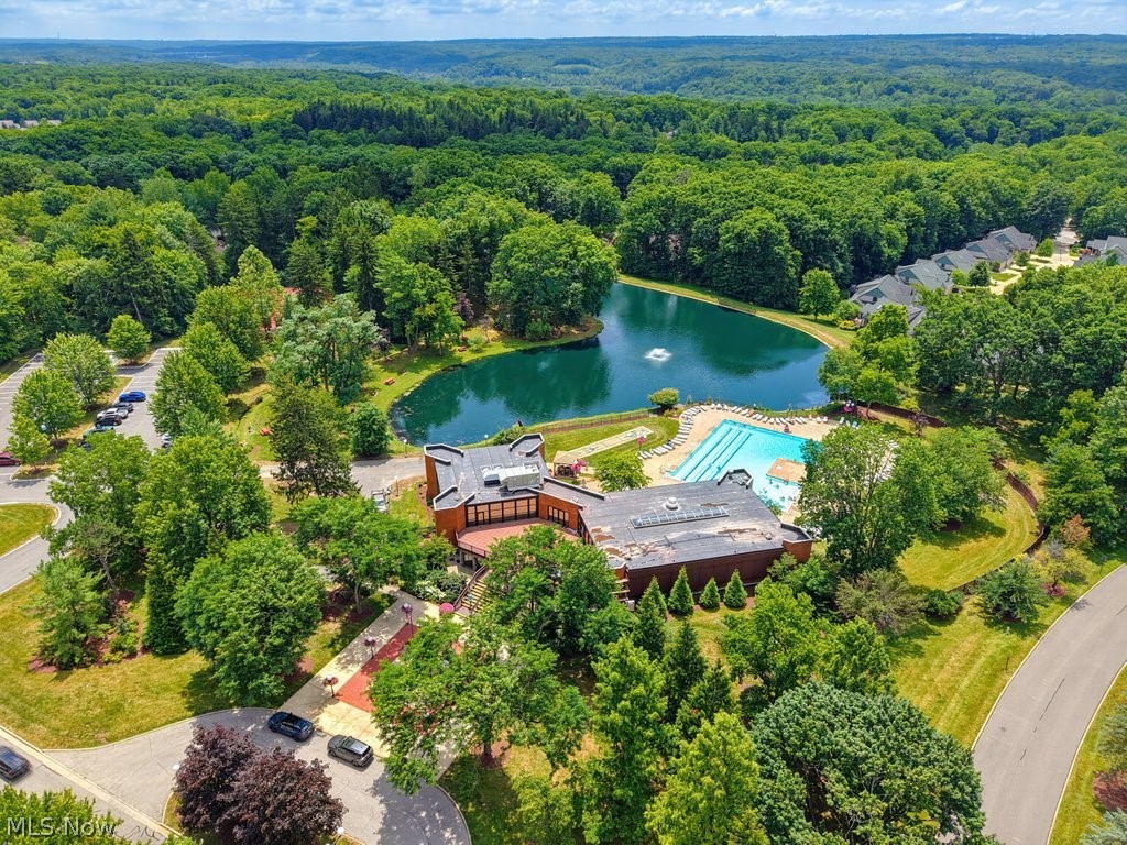 6320 Greenwood Sagamore Hills OH 44067