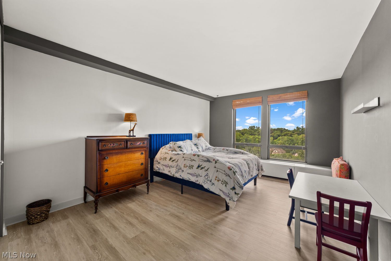 One Bratenahl Place Bratenahl OH 44108
