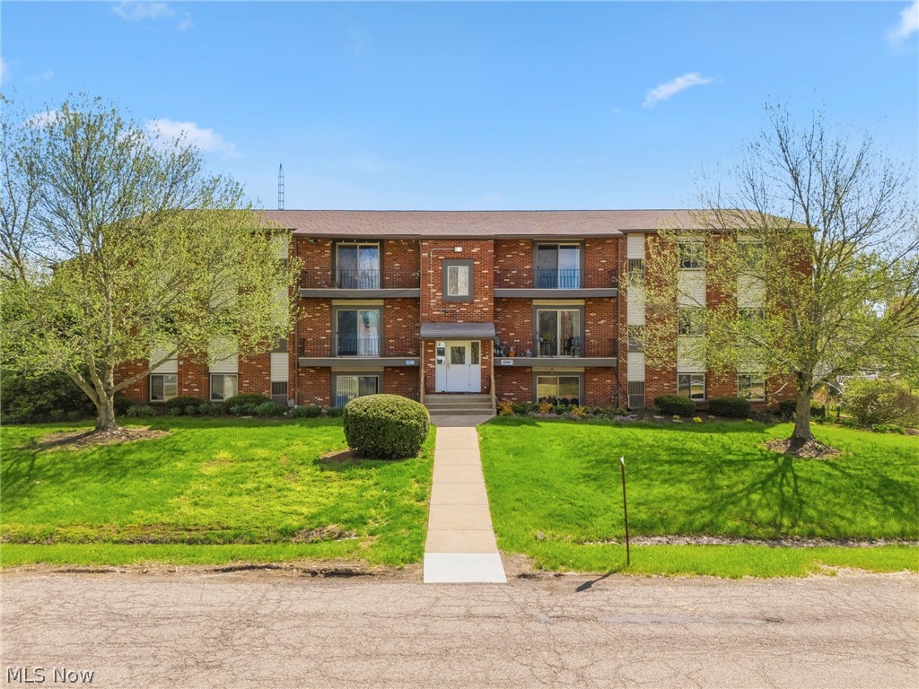 5240 Emil Avenue SW Navarre OH 44662