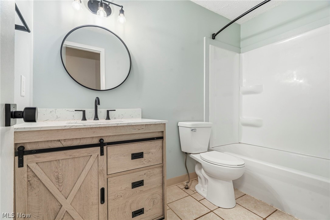 5240 Emil Avenue SW Navarre OH 44662