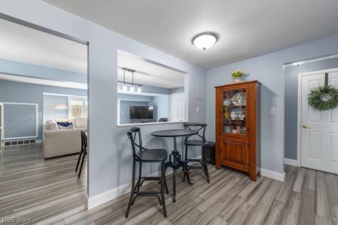 15057 Pine Valley Trail Middleburg Heights OH 44130